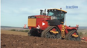 Versatile 610DT im traction Erstkontakt ..Der 610DT markiert die neue Speerspitze der Traktorenflotte aus dem kanadischen Winnipeg.