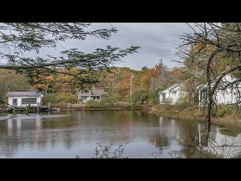 Abandoned Pocono's Honeymoon Resort - Caught by Owner with Gun