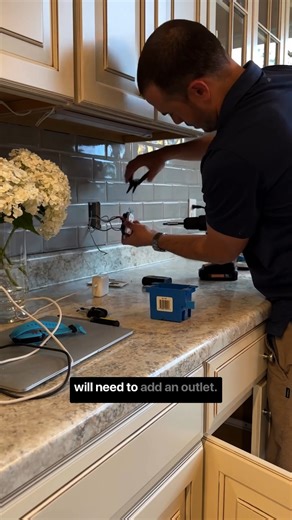 No but WHERE is it? WHERE'S THE CLUTTER 👀🤷‍♀️ 🔌 Our Blade Series outlets offer the fastest charging speeds on the market, keeping pace with your busy lifestyle! In addition to the standard built-in thermostat on every Blade Series outlet, our USB-C ports feature overcurrent and overheating protection, along with a smart chip that optimizes charging power for fast and efficient charging of various electronic devices, ensuring the utmost safety and performance. 👋 Thanks Ashley from @studio_ada