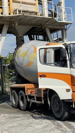 #betonreadymix #corbeton #duniaproyek #alatberat #trukmolen #trukmolenbesar