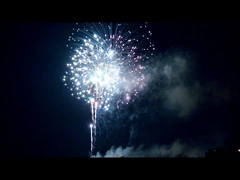 4th Of July Fireworks Backwards - 1080p HD - Reverse Video Using Video Time Reversal 2