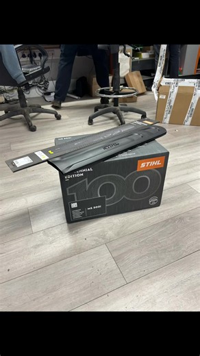 STIHL MS 500i Centennial Edition Celebrating 100 years of STIHL excellence, the highly anticipated MS 500i Centennial Edition has officially landed in Ireland. Mike and Brian at O’Sullivan tree surgery were quick to get their hands on it. Call in store to view our full range of garden and tool supply or call us on 068 30447. #stihl#ms500i