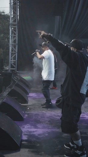 3K views · 773 reactions | Clássico ✊ La Etnnia 5-27 X Laberinto ELC en Medellín !!!  : @lilmartinezoficial (Pronto el vídeo oficial) https://youtu.be/rT0c8cUqA40?si=ufekSgUJHxedE2uY | La Etnnia | Facebook