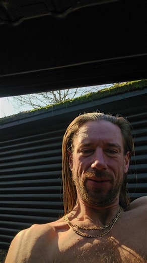 I need help, a series help my mind spitting lyrics out and no one's about to hear it.🤣🤣🤣🤣🤣