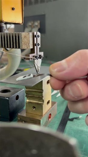 Precision Hot Press Welding for Miniature Phone Camera Modules #fpc #welding #precision