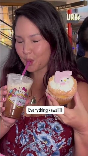 Must visit place in Las Vegas: hello Kitty Café!