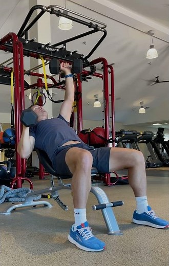 Alternating Incline Dumbbell Press