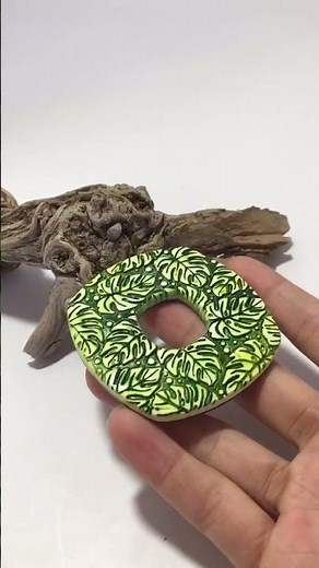 Polymer clay alcohol ink technique