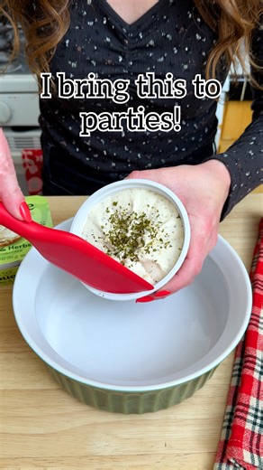 203K views · 533 reactions | Easy Cheese Dip Recipe!  #cheese #potluck #partyfood EASY CHEESE DIP 2 6.5 oz Garlic + Herb Alouette Soft cheese (can also use Boursin) 1 9oz jar fig spread Drizzle with hot honey Top with pistachios Serve hot or cold, with sliced baguette If serving hot 350° 7-10 minutes | Jeff & Lauren | Facebook