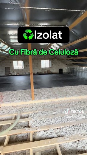 Izolarea podelei cu fibră de celuloză pentru eficiență termică