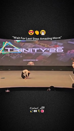 Kamli Song || Girl Dance Performance || Whatsapp (Lyrics) Status