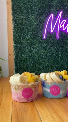 Dehors, c’est l’hiver… mais chez Mahalo, c’est toujours l’été 🌺🥥 #Mahalobolsmoothie #sherbylove | Mahalo
