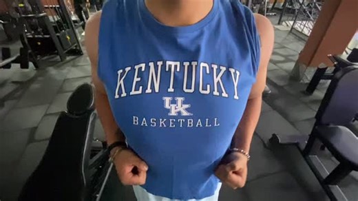 𝓐𝓷𝓭𝓻𝓮𝓼 𝓥𝓜 | No están gigantes… pero ya se notan😂💪 De a poco se van viendo los hombros 🔥 Entrenando con @andres_vm_training seguimos sumando paso a paso... | Instagram