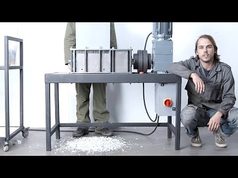 Precious Plastic - Setup a shredder workspace and shred flakes (part 7.1)
