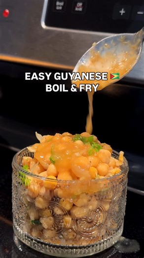I cook & lift weights 🌱 on Instagram: "INGREDIENTS: 2 cups dried chickpeas, soaked overnight 1 large onion, sliced 4- 5 cloves garlic, chopped or smashed 1 wiri wiri pepper, chopped 2 tsp roasted geera (cumin) Salt to taste ½ tsp black pepper 2 tbsp oil for frying 1 scallion, finely chopped #guyaneseboilandfry #guyanesefood #channa"
