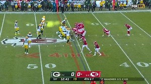 Darrel Williams' tough running gains 12 yards on fourth-down conversion