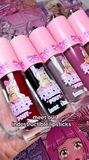 Our Plushie Pout matte liquid lipsticks 🧸🧁 vegan an in stock with worldwide shipping ✨ #mattelipsticks #lipstick #cutelipstick #swatching #blacklipstick