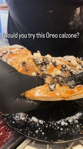 Hey there, sweet-toothed foodies! 🍕🤩 We’ve been cooking up something truly wild in our ovens, and it’s got us all buzzing! ✨ Imagine this: the crispy, golden crust of a perfectly baked calzone, but instead of savory fillings, it’s bursting with creamy, dreamy OREO cookies! 🍪🍫 Yes, you read that right! We’re talking warm, melted chocolatey goodness, crunchy cookie bits, all wrapped up in a delightful, dessert-pizza pocket! 🤯💖 Our minds are officially blown, and now we need YOUR verdict! 🤔 