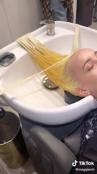 Quick Bleach Wash Bowl Tutorial for White Blonde Hair