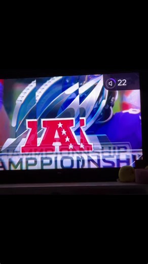 Was this rushing yards or was this receiving yards for Lamar Jackson!? Jackson threw the ball it was tipped and then he catches it and gets the first down! #ravens #nfl #playoffs #fyp #foryoupage