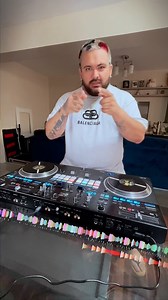 2.1K reactions · 53 comments |  Dos HITS OLD SCHOOL que se mezclan perfectos 拾 . . . . . . . . . . #djfreak #music #musica #fiesta #reggaeton #oldschool #urbano #clasico | DJ FREAK | Facebook