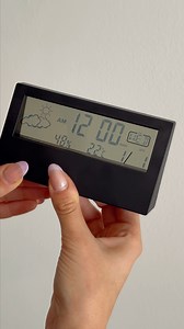 16K views · 147 reactions | ⏰ ¡Mantenete informado y puntual todos los días! Este reloj despertador digital LCD es ideal para tu mesa de luz o escritorio ️  Funciones destacadas:  Hora (formato 12/24 AM/PM)  Alarma ️ Temperatura (°C / °F)  Humedad ambiental (%) ️ Pronóstico del tiempo con íconos ✨ ¡Todo lo que necesitás en un solo reloj y a un precio increíble! 4.999,00 Buscalo en #FerniOnline y en sucursales. | Ferniplast | Facebook