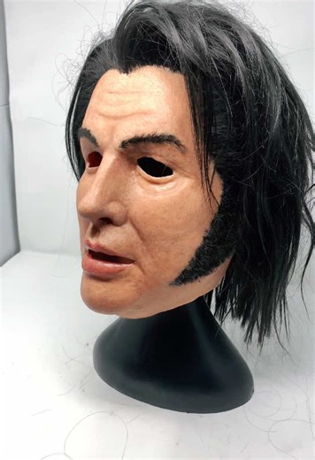 Elvis 77’ Mask: A Unique Handmade Fan Art