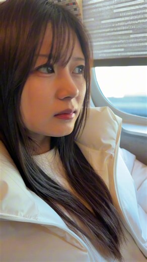 夫婦で初めての東京に行ってきました😌 少しでも不安な時は、都合よく手を繋いできます。 #おすすめ #家族の時間 #夫婦の日常 #家族コメディ