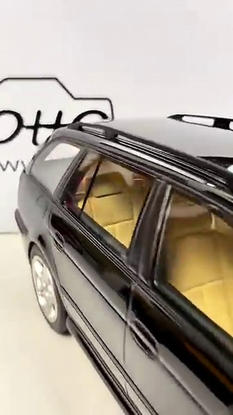 BMW 540i E39 Touring by Otto