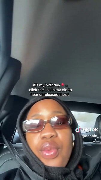 a gift to you from the bday gyal 🎈🎈 #birthdaygirl