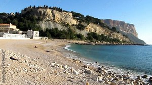 Grande plage de Cassis et le cap Canaille