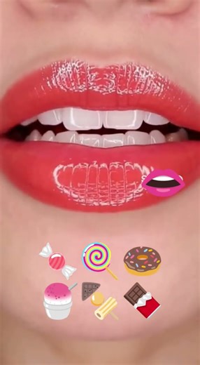 Food ASMR featuring natural eating sounds.