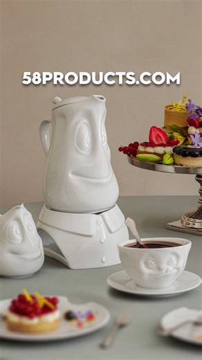 Einen wunderschönen 3. Advent, liebe #tassenfans! 🕯️🕯️🕯️✨ Mit dem 3. Advent, der schon keck an die Tür klopft, startet jetzt der fröhliche Weihnachts-Endspurt! 🎄🎁 Wer noch auf der Suche nach einem liebevollen Geschenk ist, findet bei uns garantiert etwas, das wärmer ums Herz macht als jeder Kamin. ☕❤️ Damit auch alles rechtzeitig unterm Baum landet, bestellt am besten bis spätestens Freitag, den 19.12.25 – zaubern können wir zwar nicht, aber unsere fleißigen Paket-Elfen geben wirklich alles