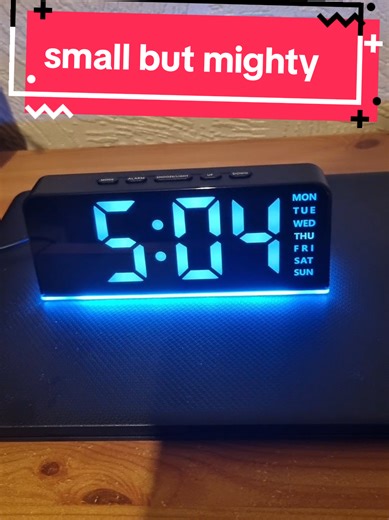 this is a amazing little clock for the price, which is crazy, glad I got mine 😍 #tiktokshop #tiktokmademebuythis #ttshop #led #clock