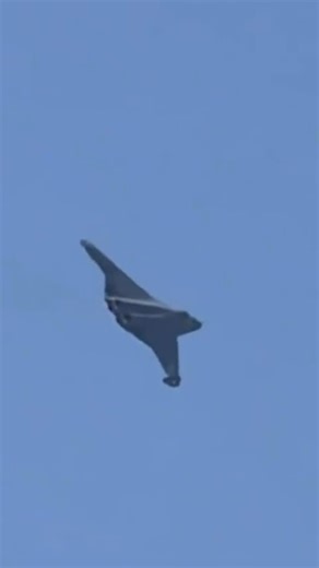 Christopher Murray, MD on Instagram: "This aircraft is really like something out of Ace Combat. Look at the very unique wingtip flight control surface in action in this video of the Shenyang J-50(J-XDS). The lambda wing design has a triangular trailing-edge extension that connects to the end of the engine bay, increasing aspect ratio and improving the aerodynamic efficiency compared to traditional trapezoidal wing. Aside from the exterior design details we see from limited images and videos, the