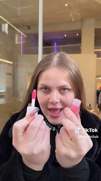 Sparkling Judah Club Lip Gloss