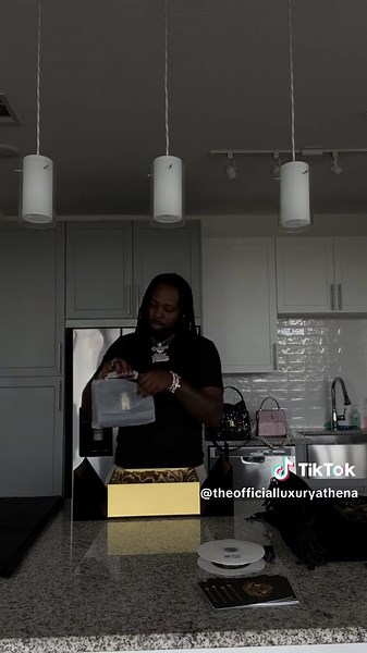 Pack orders with me 🦉 I hope you all enjoy this video and remember to leave a like, comment , & share to help us grow and remember to shop Athena A T H E N A👜F O R E V E R