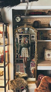 142K views · 34K reactions | The way my jaw dropped opening this mirror 朗 I love this Harry Potter Herbology Mirror so much!! 華 All the little details around the frame are perfection. This one gives such a subtle elegance HP decor, like iykyk but if you don’t it just looks like a beautiful gold mirror. I can’t wait to mount this one in my bedroom! : @potterybarnteen | gifted #harrypotter #herbology #hogwarts | tiff.dalton | Facebook