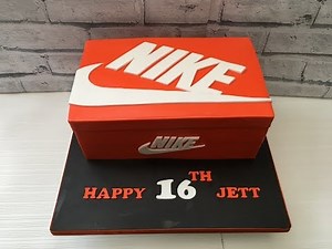 Nike shoe box Cake!