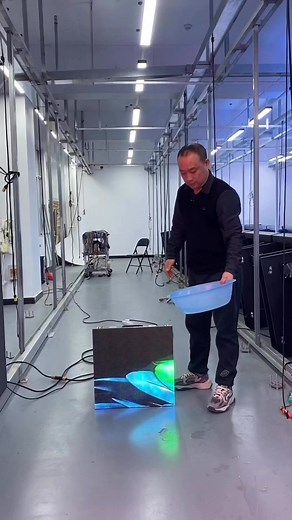 1.9K views · 69 reactions | waterproof led screen display #waterproof #bar #leddisplay #billboard #party #resolution #design #panel #electronic #light #ledbillboard #stage #screen #ledtv #ledwall #ledsign #display #wall #ledscreen #sign #pantallaLED #led | 米卫鸿 | Facebook