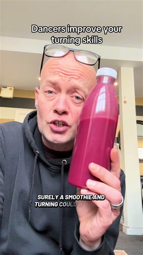 Dancers how to improve your dance turning skills in the dance studio, demonstrate using a smoothie. Spotting technique is key. #dancer #dancetechnique #turning #dance #CapCut