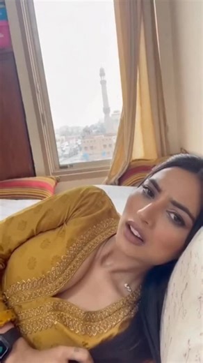 Fatima on Instagram: "💕💕💀💀🥵🥵🤣🤣 #dhawalimaid #duckybhai #bigbrother #lahore #pakistan"