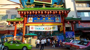 Chinese Ambassador visits Petaling Street, calls for peace and tolerance | Coconuts