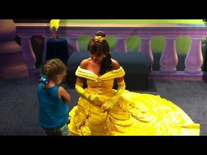 The kids meet their favorite Disney characters
