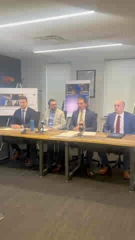 Detroit Lions fan Ryan Kennedy and his attorneys at Marko Law announced a lawsuit they’re filing against Pittsburgh Steelers player DK Metcalf, Chad Ochocinco, and Shannon Sharp. This stems from a Dec. 21 altercation at a Lions game when Metcalf assaulted Kennedy, for what Ochocinco and Sharp claimed stemmed from a racial slur. Kennedy is seeking $100 million. 📸: @darrylinhornetv | WWJ Newsradio 950