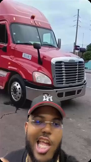 3.6K reactions · 122 shares | Se vende Freightliner Cascadia 2012 Motor: Cummins Isx15 450 HP Transmisión: Eaton fuller de 10 velocidades. Tel:829-442-4060 Ubicación: en Bonao 2.3 millones con todo y cola Sin cola 1.8 millones El camión está como nuevo | El DROPE | Facebook