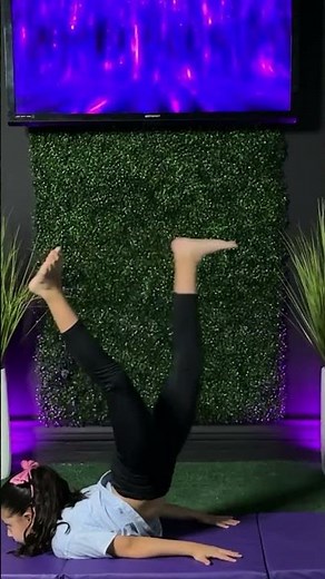 How to do a Chest Stand!Watch my new video 💜 #yogaposes #stretching #flexibility