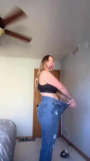 09/25/2023 is the day I started prioritizing my health. When I first started, I was inspired by @Allison to track my progress in jeans. Im excited to see what the next year brings:) #weightloss #weightlosstransformation #beforeandafter #fyp #glowup #health #1yearago #1year #weightlossmotivation #progress