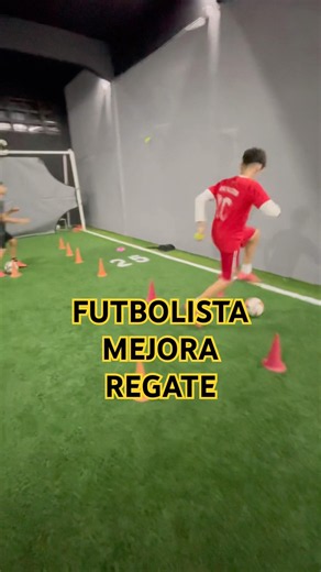 FUTBOLISTA MEJORA EL REGATE CON ESTE EJERCICIO SIMPLE