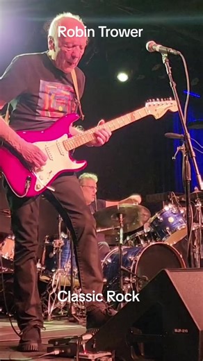 Os vídeos de Classic Rock (Rock Classico) (@classicrock2025) com som original - Classic Rock (Rock Classico)